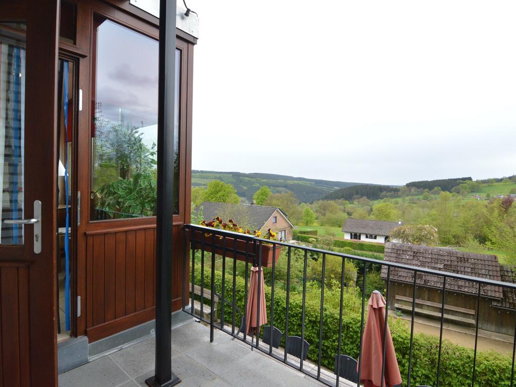 Modish Holiday Home In Waimes With Sauna Eksteriør bilde